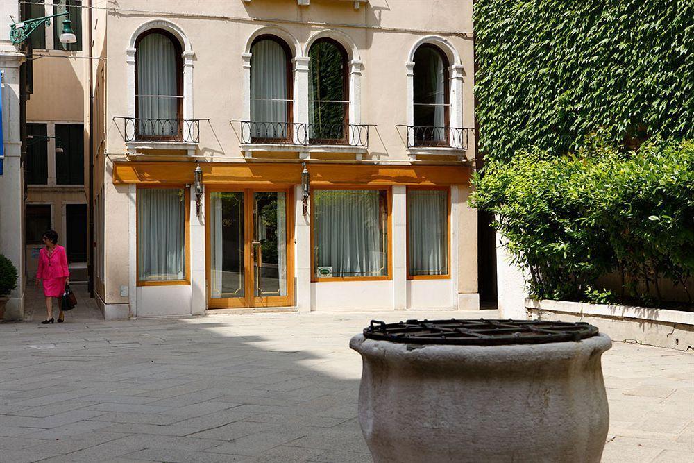 Hotel Anastasia Venedig Exteriör bild